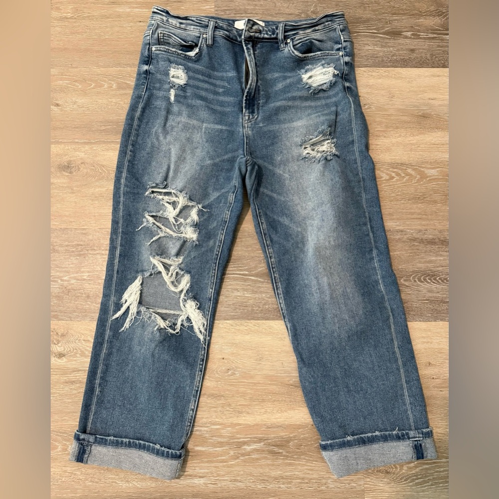 Mica distressed jeans